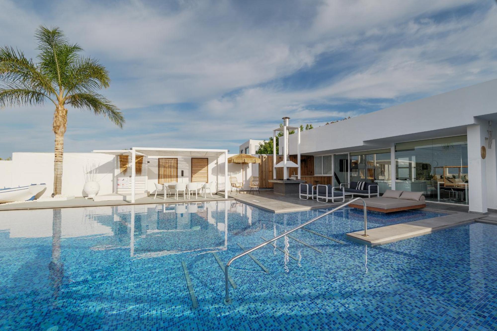 White Luxury Villa Hersonissos (Crete) Exterior foto